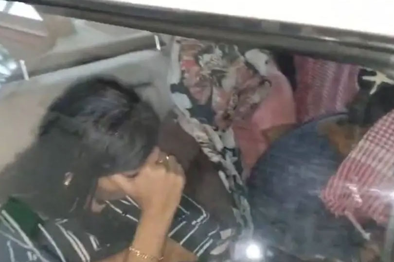 കഴക്കൂട്ടത്ത് ബംഗ്ലാദേശ് യുവതികളെ ഉപയോഗിച്ച്‌ പെണ്‍വാണിഭം നടത്തിയ ആറംഗ സംഘം പിടിയില്‍. 